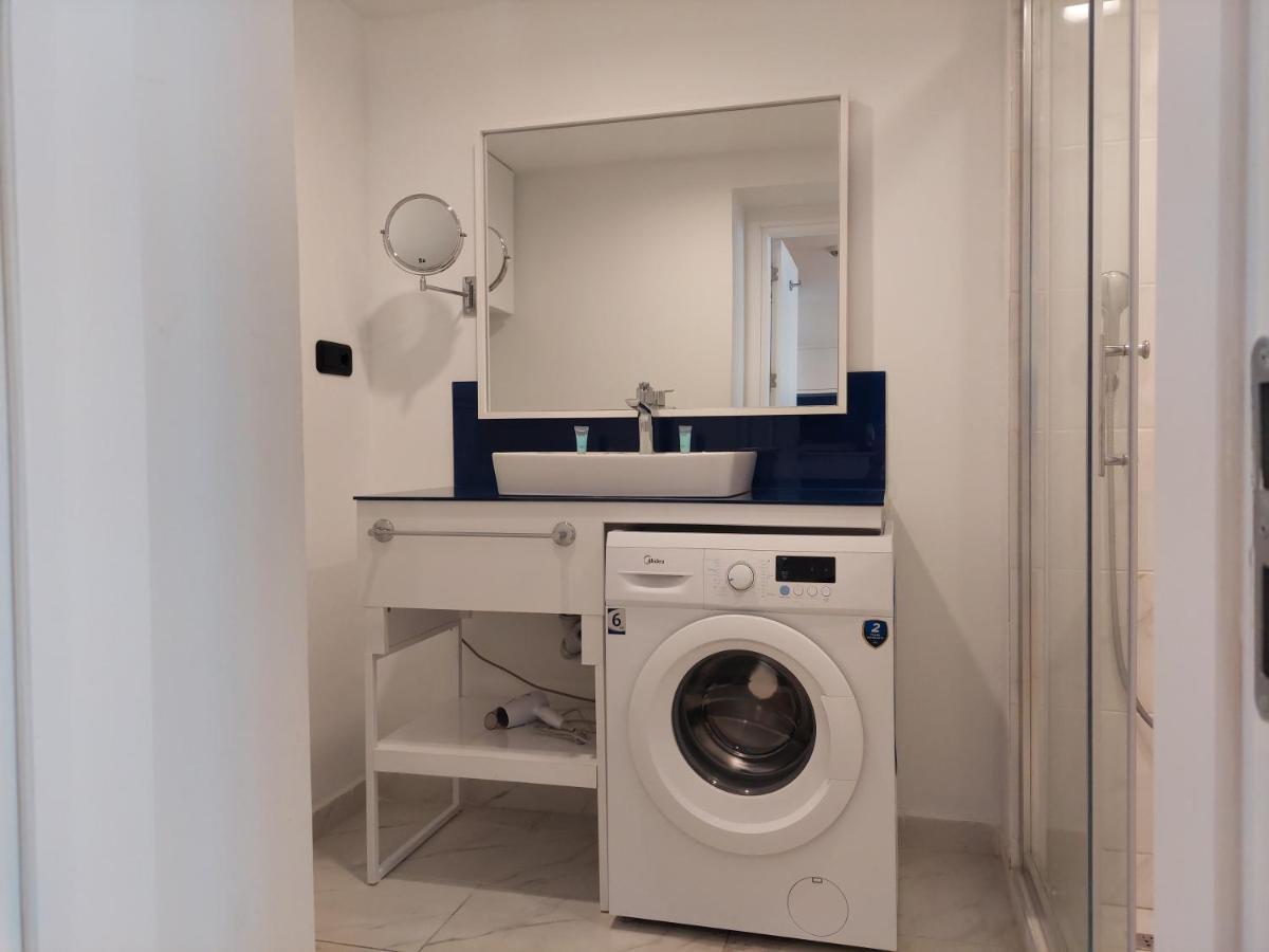 Orbi City Apartment Батуми Экстерьер фото