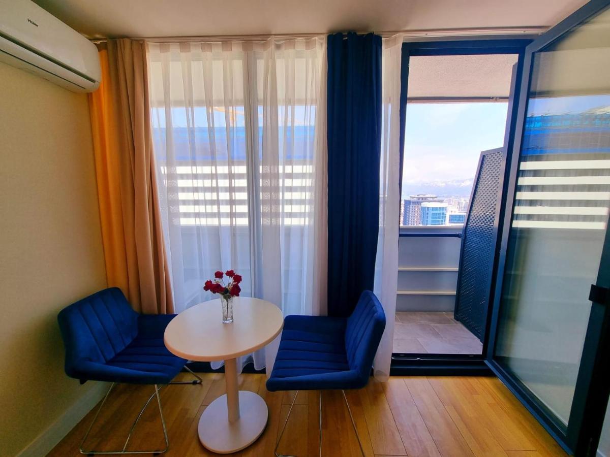 Orbi City Apartment Батуми Экстерьер фото