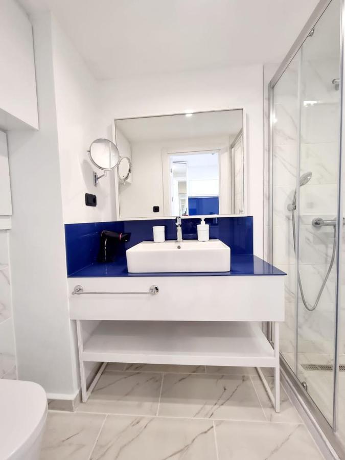 Orbi City Apartment Батуми Экстерьер фото